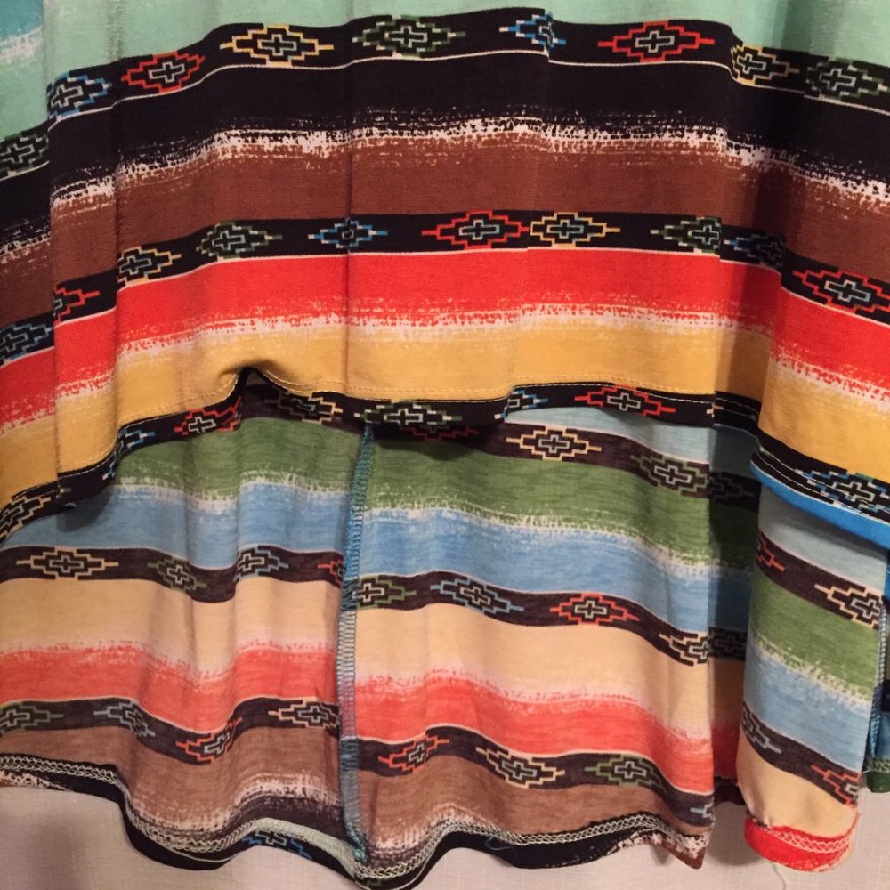 Lucky & Blessed L&B Multi-Color High-Low Top Small - Picture 5 of 8
